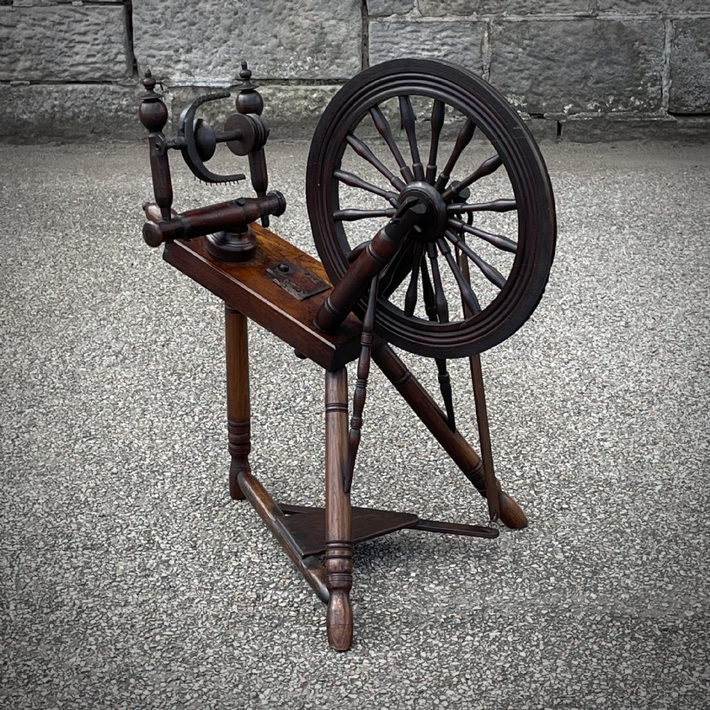attractive antique victorian saxony style spinning wheel